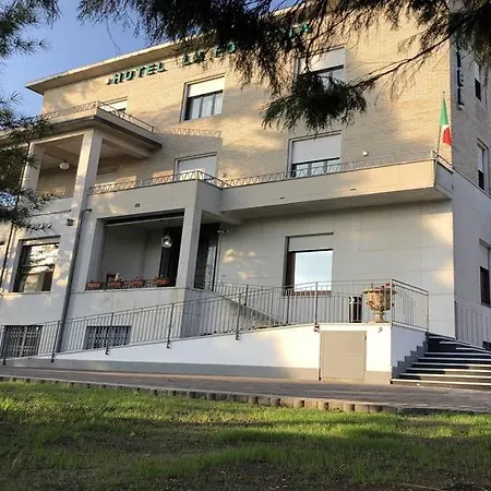 La Fontana Hotel