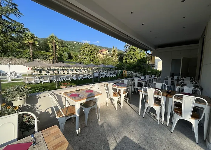 拉丰塔纳酒店 3*